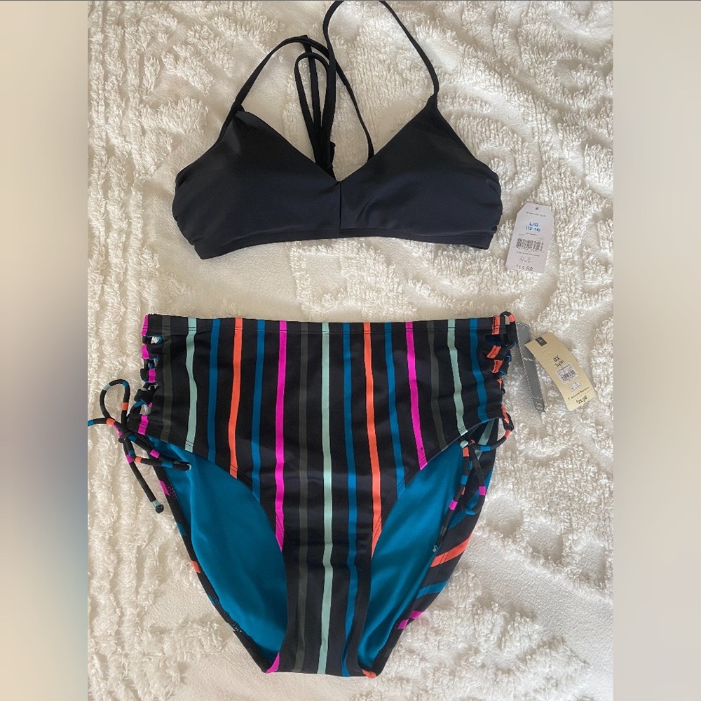 NWT Bikini w/high waisted bottoms.